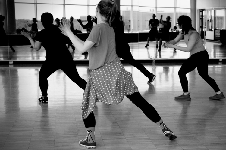 Zumba Göbek Eritir Mi?